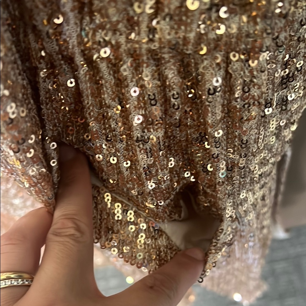 β¨ BB Dakota x Steve Madden Rose Gold Sequin Jacket β¨ - Picture 4 of 11